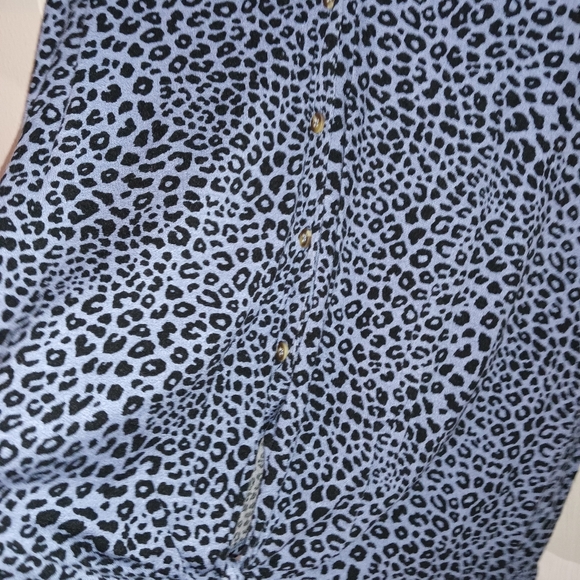 Como vintage Women's blue leopard print shirt size XL - Picture 2 of 4